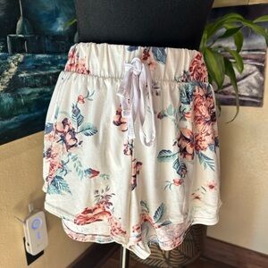 EUC WISHFUL PARK LAUGE SHORTS SZ L